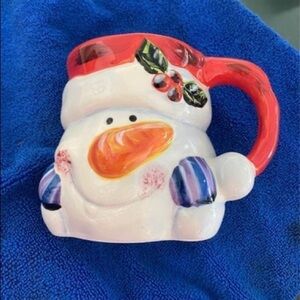 Tabletops Lifestyles Santa and Friends 24 oz Snowman mug.